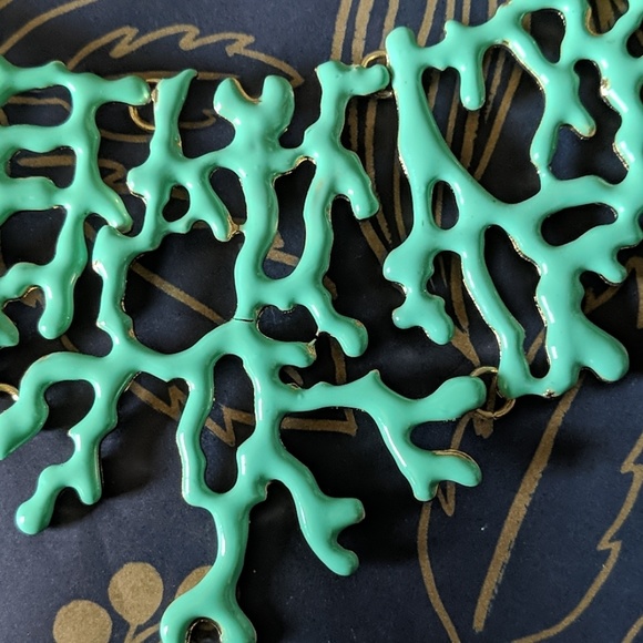Nwot seafoam green coral bib necklace mermaid - Picture 2 of 5